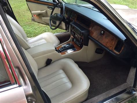 1986 Jaguar XJ6 Vanden Plas Sedan 4-Door 4.2L for sale in Louisville, Kentucky, United States