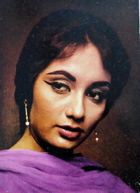 Sadhana Shivdasani | Retro bollywood, Old celebrities, Bollywood pictures