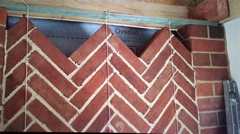 the fine art of brickwork - Herringbone Panel - YouTube