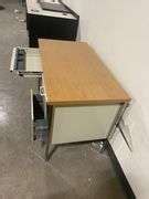 Student Desk - Sierra Auction Management Inc