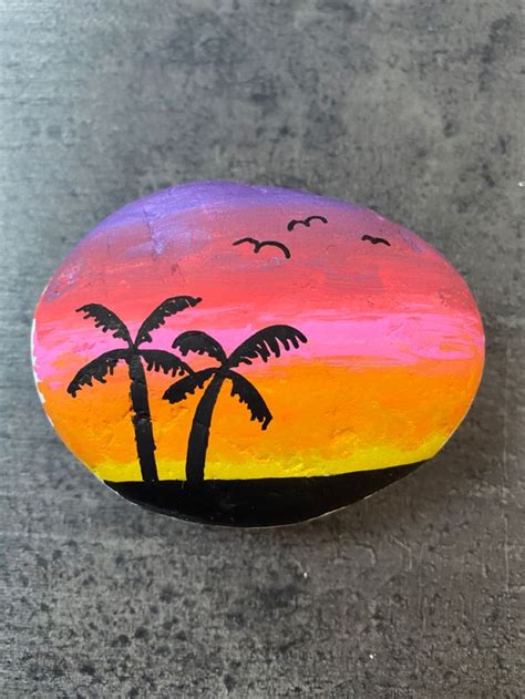 Sunset rock painting | Rock painting designs, Diy rock art, Rock ...