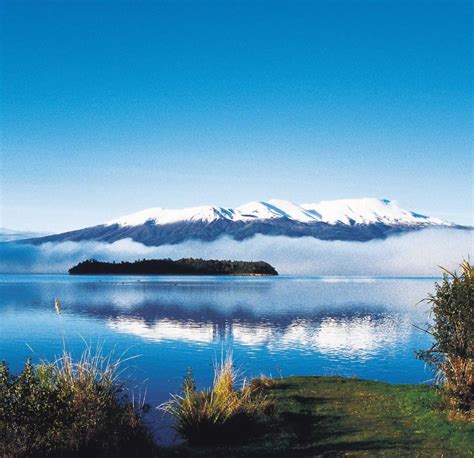 Top Places to Go Lake Taupo & Activities - Found The World