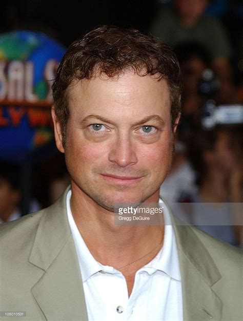 Gary Sinise during World Premiere Of 'Apollo 13: The IMAX Experience' at Universal Studios ...