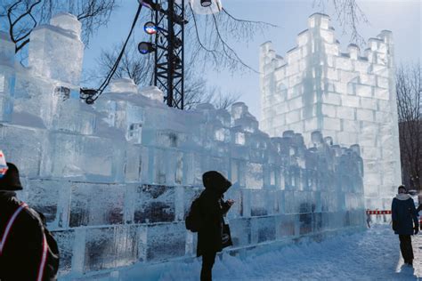 Québec Winter Carnival 2021: Guide + Cancellation Updates