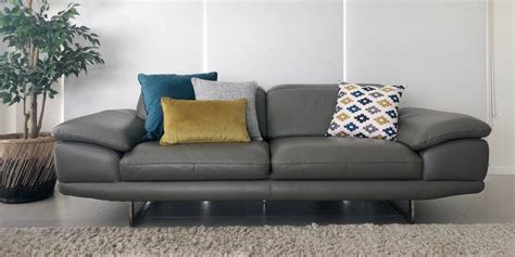 How Many Cushions Should You Put On A Sofa?