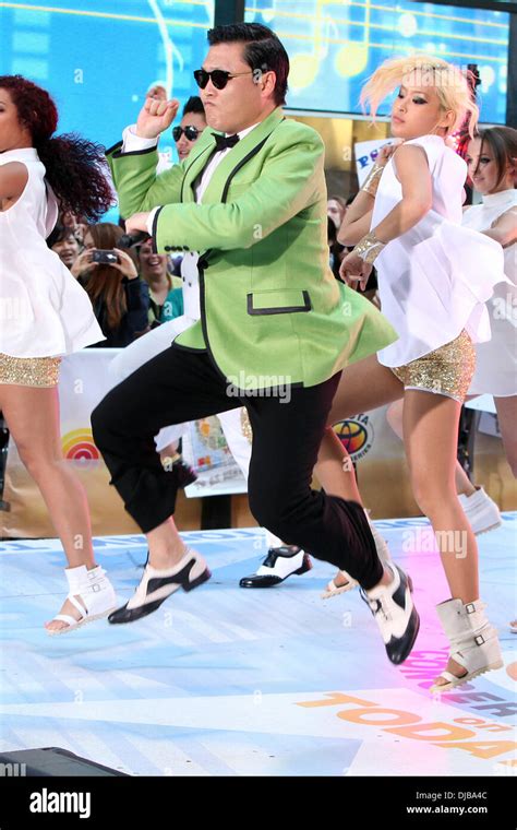 South Korean rapper PSY performs "Gangnam Style" live at Rockefeller ...