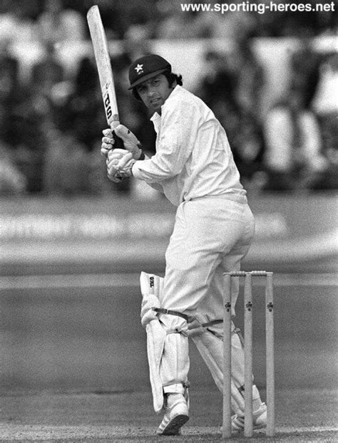 Majid Khan - a stylish batsman, who knew how to score and score quickly ...