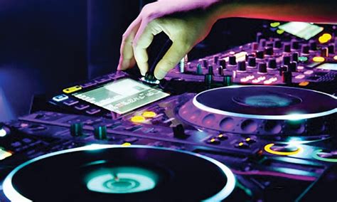 How to Use DJ Boards to Improve Your DJs Skills - TechBullion