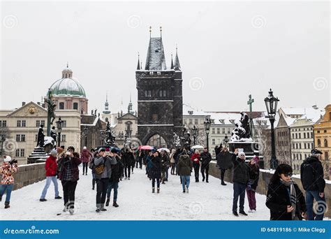 Charles Bridge in the Winter Editorial Photo - Image of bridge, gothic: 64819186