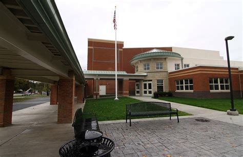 Sex survey distributed to students lands Dracut High School teacher in hot water – Sentinel and ...