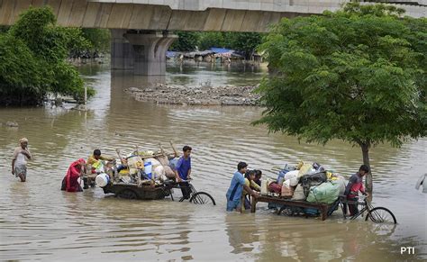 Arvind Kejriwal Announces Rs 10,000 For Flood-Hit Families In Delhi