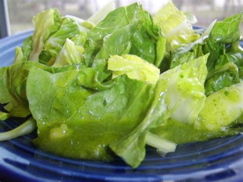 Romaine Lettuce - Nutrition Facts, Health Benefits, Calories, Recipes