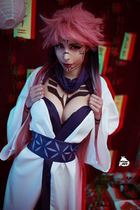 Be welcomed to my domain~ Ryomen Sukuna female cosplay by Kate Key ...