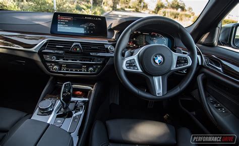 2020 BMW M550i xDrive-interior – PerformanceDrive