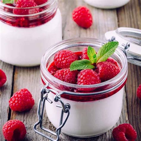 Raspberry Panna Cotta Recipe 800x800 - The Healthy Gut