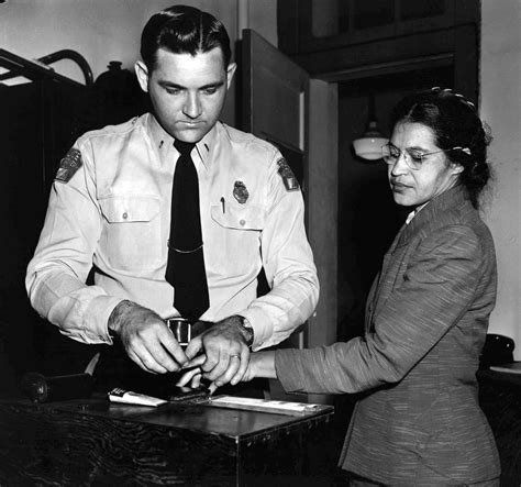 Washington National Cathedral to dedicate carving of civil rights’ Rosa Parks - The Washington Post