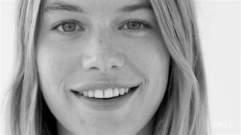 Vogue Model Wall: Camille Rowe on Vimeo