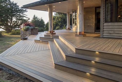 Azek Decking Reviews 2021: Amazing Outdoors in Style! - HousesItWorld