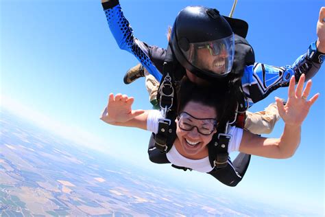 Tandem Skydiving in the San Francisco Bay Area | Skydive California