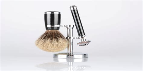 Electric Razors vs. Traditional Blades: What Works Best