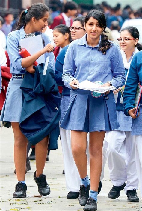 File:Indian schoolgirls.jpg - Wikipedia