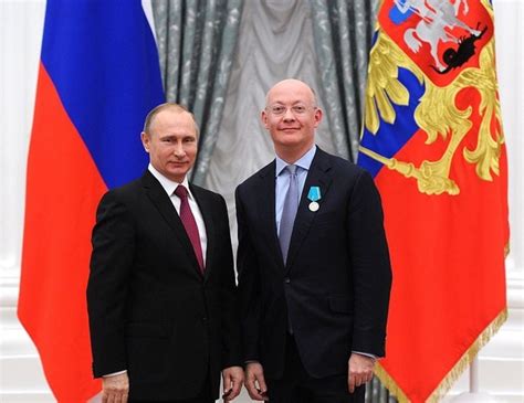 Vladimir Putin awards Medal of Pushkin to Science Museum head, Ian ...