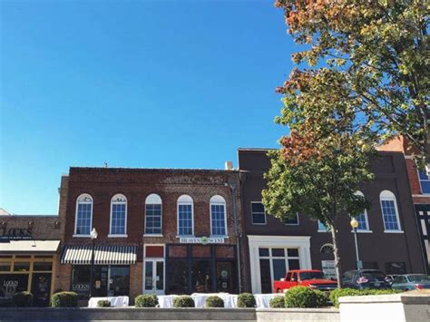 Cartersville's Historic Downtown Shopping District | Official Georgia ...