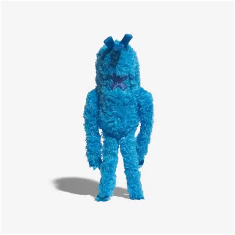 Zee Dog Blu Plush Dog Toy - JUSTDOGS