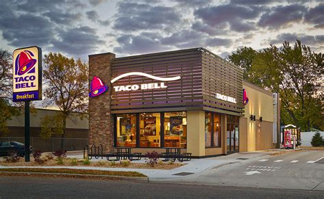 Taco Bell Restaurant Architecture & Interiors | PlanForce Group