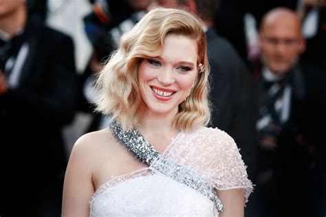 “No Time to Die”: Lea Seydoux Says the Movie is Emotional, Moving