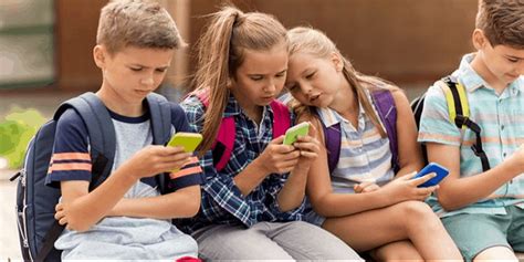 Positive And Negative Effects Of Mobile Phones On Students - Oscarmini