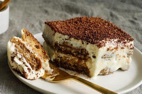 Classic Tiramisù Recipe (with Video)