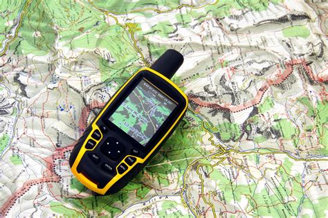 Best Handheld GPS Trackers - 2021 Models and BUYER'S GUIDE!