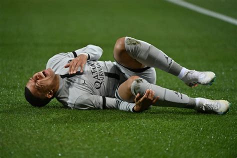 Mbappe injury hits PSG at worst time