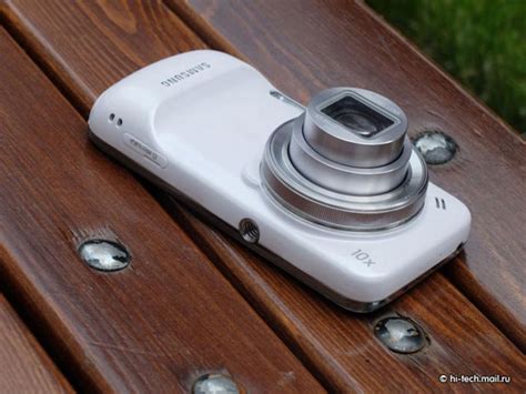 Samsung announces Galaxy S4 Zoom a camera that is a phone.