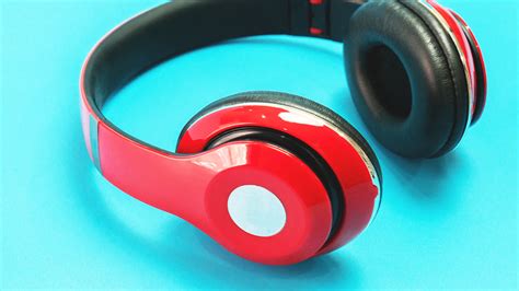 Using Headphones and Hearing Aids - Consumer Reports