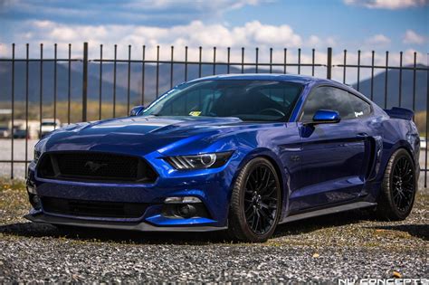 Deep Impact Blue 2016 Ford Mustang