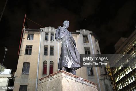 Statue Of Mahatma Gandhi Johannesburg Photos and Premium High Res ...