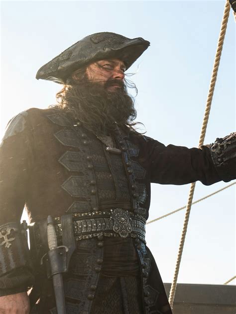 Black Sails creator's explain Blackbeard's keelhaul Season 4 Death ...