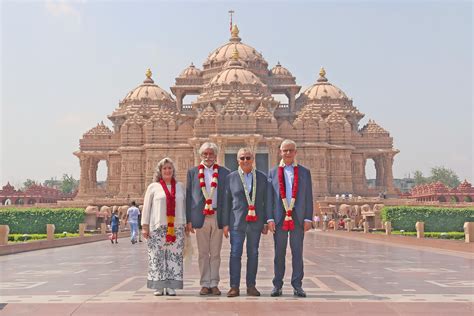 Swaminarayan Akshardham Offers a ‘Lesson of Widsom and Peace,’ Says ...