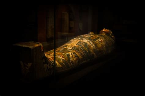 Free Images : isolated, monument, statue, golden, metal, ancient, blue, egypt, sculpture, art ...