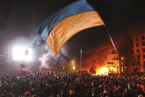 Kiev Has Become A War Zone [PHOTOS] | Ukraine, Photo, Peaceful protest