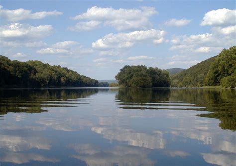 File:Delaware River DWG USA.jpg - Wikimedia Commons