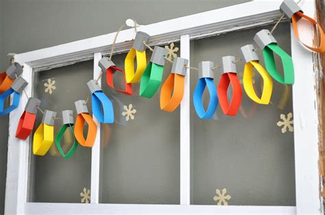 Paper Christmas Lights Garland — Stubbornly Crafty