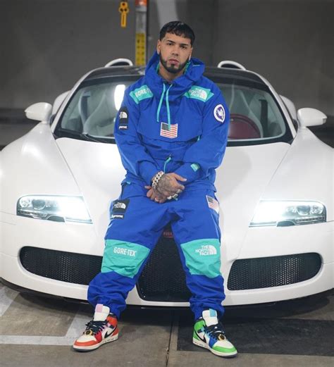 Anuel AA Outfit from January 18, 2021 | WHAT’S ON THE STAR?