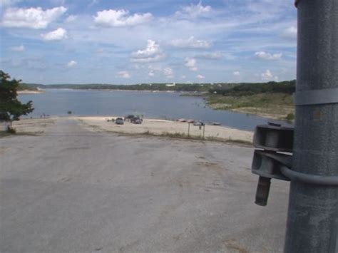 Residents concerned Medina Lake water level could drop again | khou.com