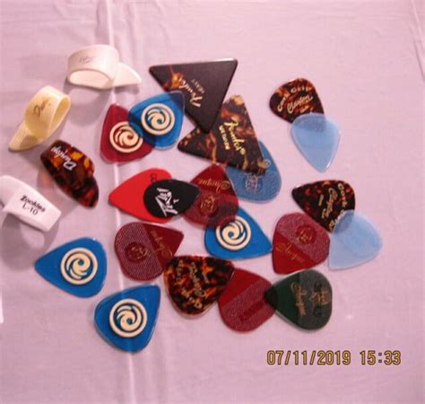 24 assorted brands of picks guitar picks different types of guitar picks 24 | eBay