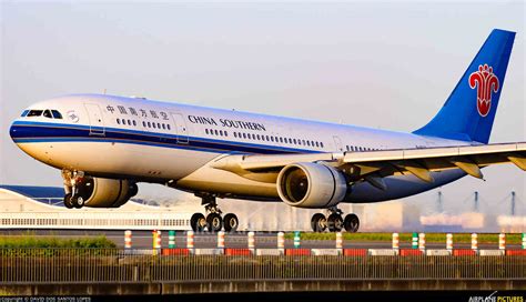 Chinese Airlines see domestic traffic increase in October - English ...