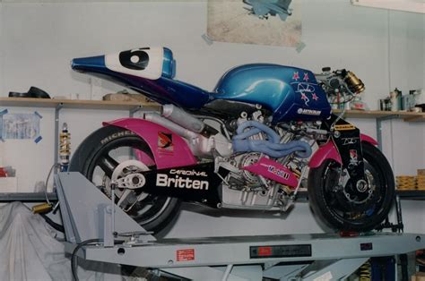 26 Pictures Unseen For Over 25 Years: A Visit To The Britten Motorcycle ...