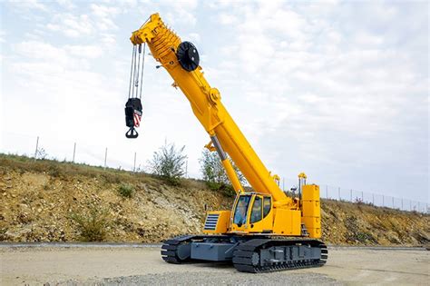 Liebherr presents a 100-ton telescopic crawler crane at MINExpo 2016 ...